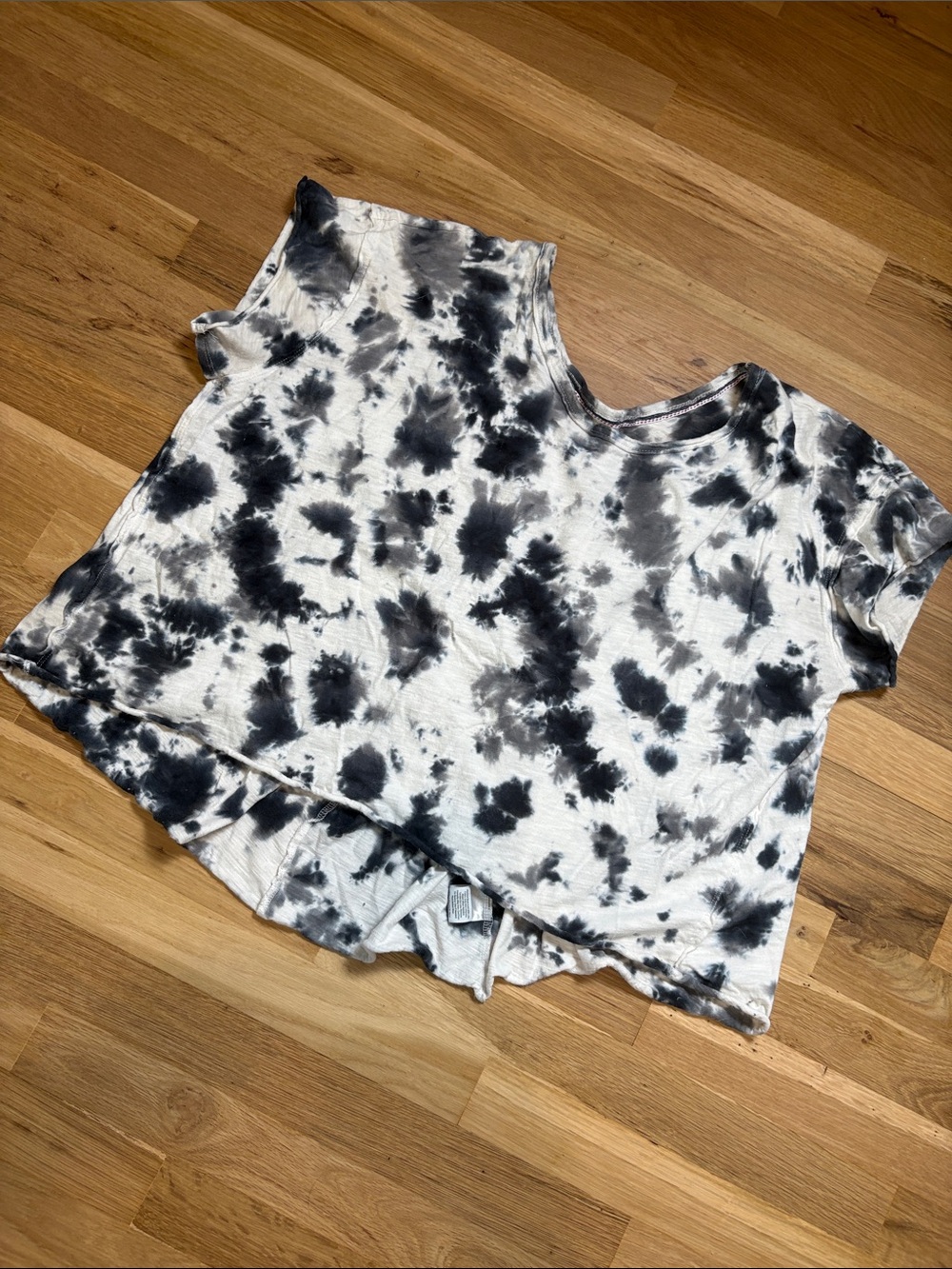 Terra & Sky Black and White Tie-Dye Short Sleeve Tee
